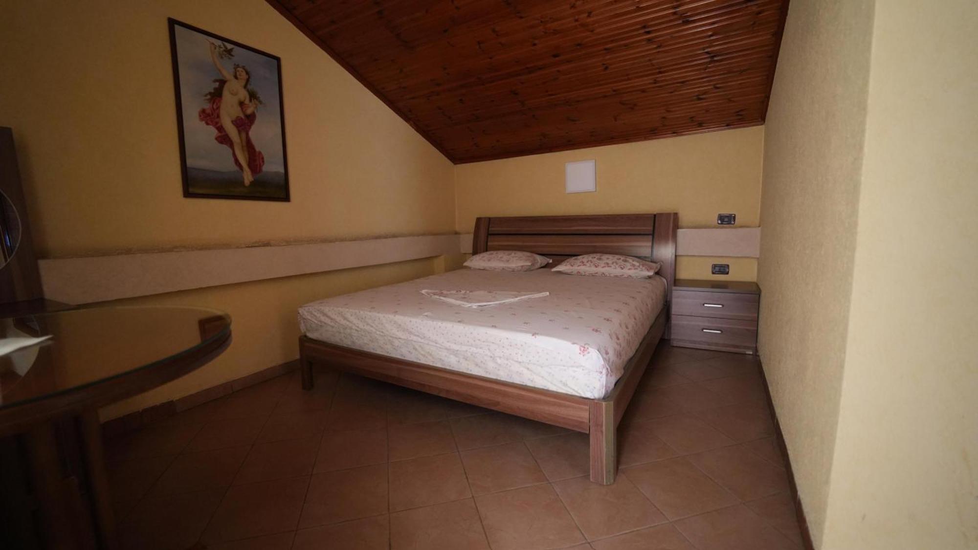 Alen Bar Hotel Tiran Dış mekan fotoğraf