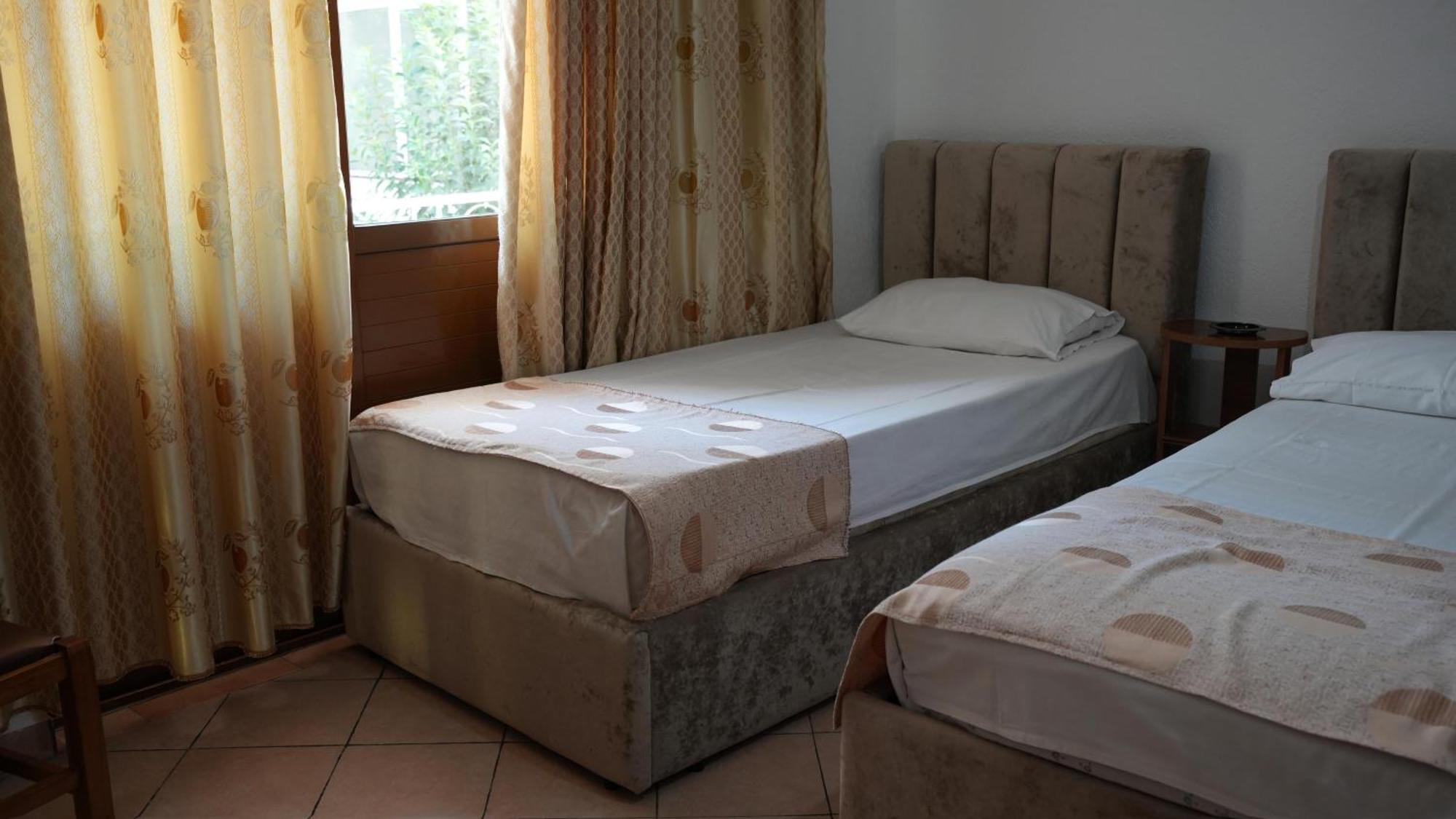 Alen Bar Hotel Tiran Dış mekan fotoğraf